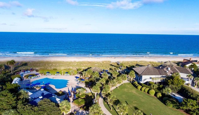 Memories Await, A Beautiful, Ocean View Villa featuring a wet bar, flat screens and wifi. in Georgetown