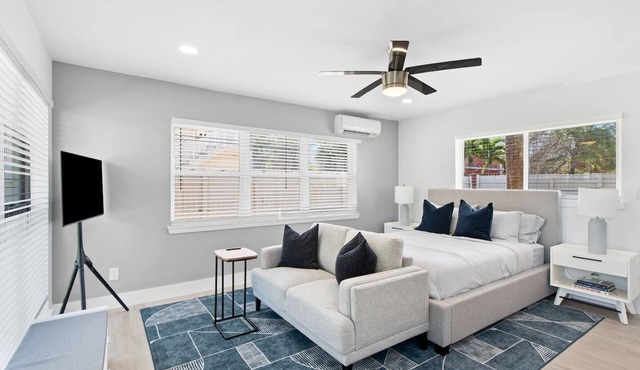 Middle River Suites Unit #4