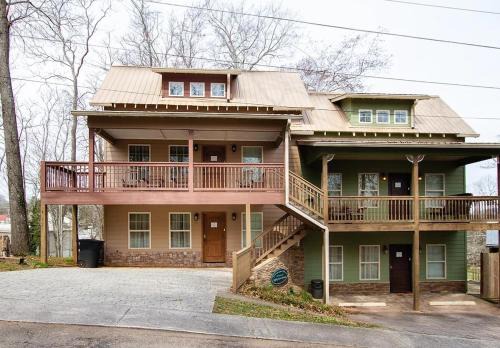 Miners Ridge Villa on Choice Ave - Steps to Downtown