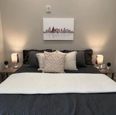 Modern 1BD Studio Apt in Plaza Midwood with Community Pool