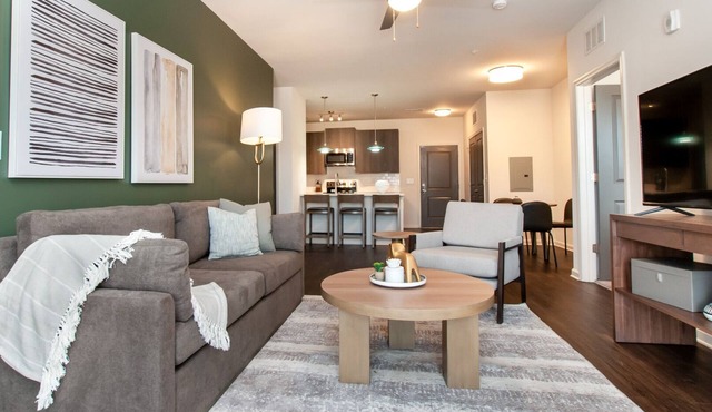 Modern Apartment in Prime Location (ID6975X23)