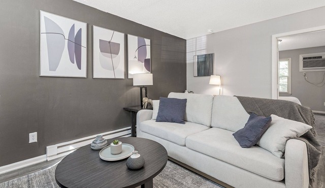Modern Apartment in Prime Location (ID1170X559)