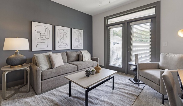 Modern Apartment in Prime Location (ID9684X38)