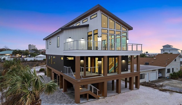 Modern Beachfront Luxury - Private Pool & Golf Cart