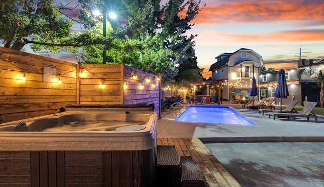 Modern Comfort in NOLA: 3BR, 2BA Mid-City - Close to Downtown w/Pool and hot tub
