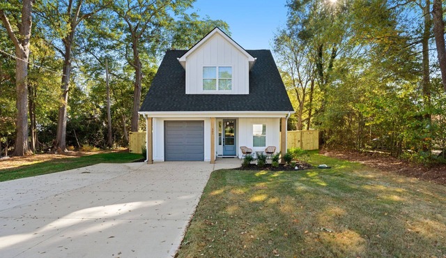 Modern home in charming Fountain Inn