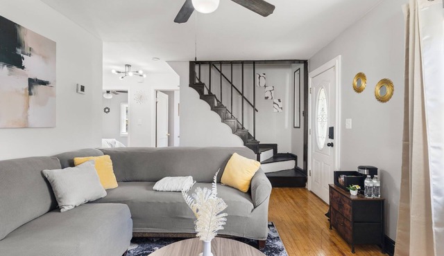 Modern Mountain Getaway Near Shenandoah