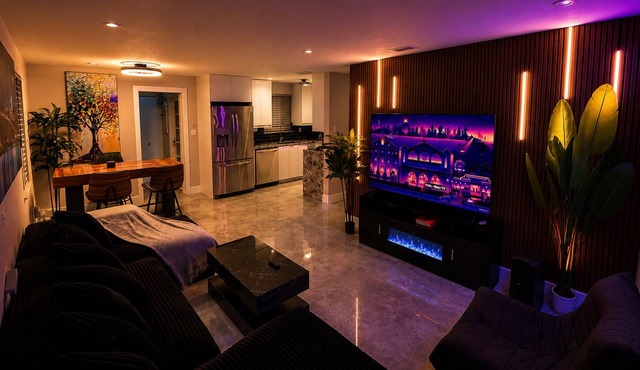 Modern Retreat Near Beach, Las Olas & Hard Rock