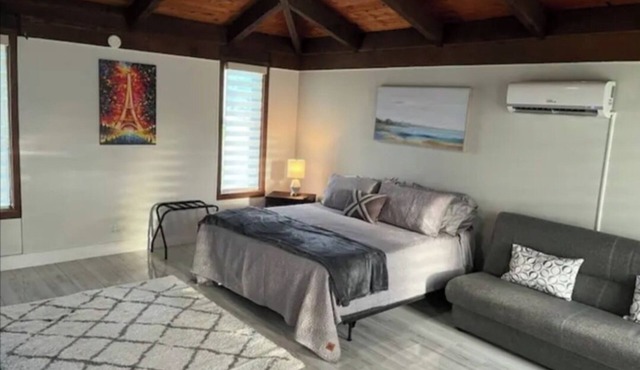 Modern Studio 5mins from Beach and Downtown Delray