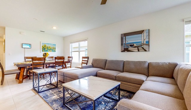 Modern Treasure Coast home with Peloton, EV charger, tennis, patio, & central AC