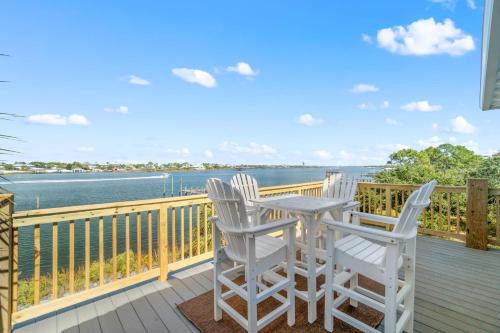 Molokai Villas Riverside 7A