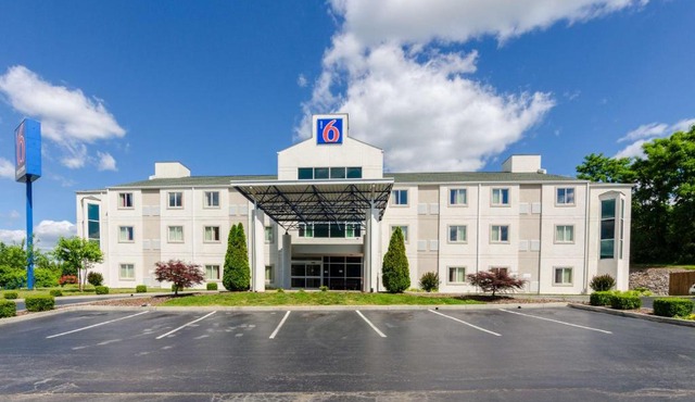 Motel 6-Bristol, VA