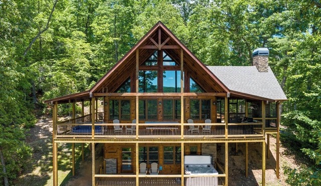 Mountain Views | Private | Hot Tub | Firepit