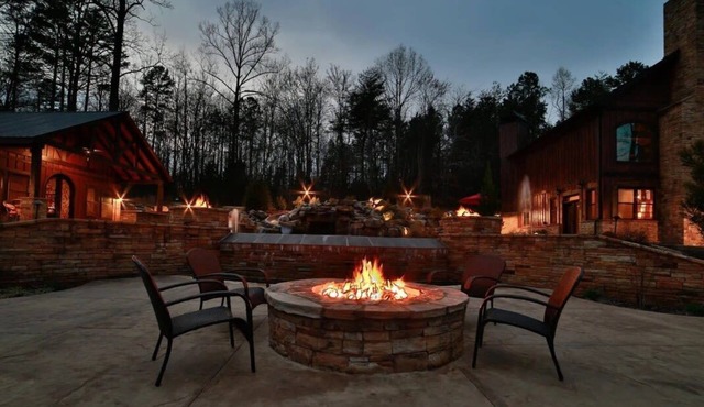 Mountainside Manor l Custom pool & movie theater!