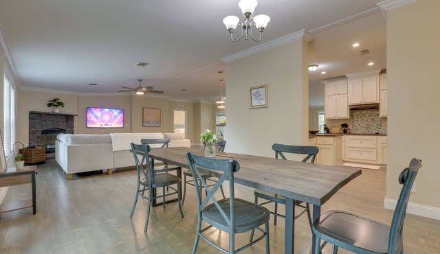 Nature Escape in Palm City: Group-Friendly Home