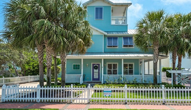 Near Beach and Pool, Beautiful Neighborhood, Dogs Welcome
