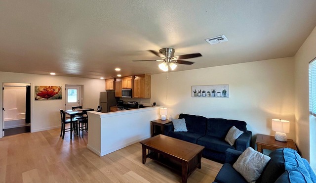 NEW! 2 King Beds, Clean, Close to Casinos. Safe and Quiet!