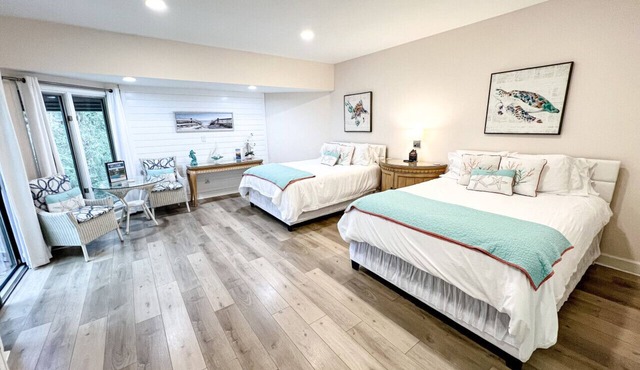 NEW- Discount! POOL - near beach and golf course!