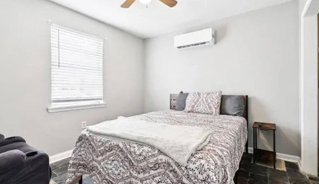 New Orleans Safe & cozy 2 bed condo - Superhost - Parking available.