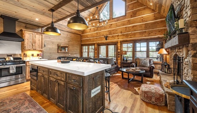 New! Private 3BR cabin*MTN views*Game Room*Firepit