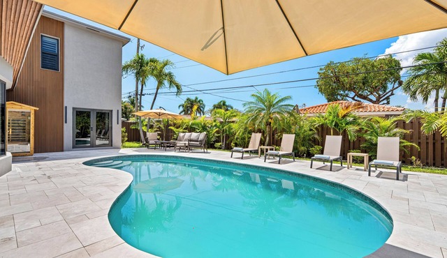 NEW Private Oasis with Pool + Sauna!