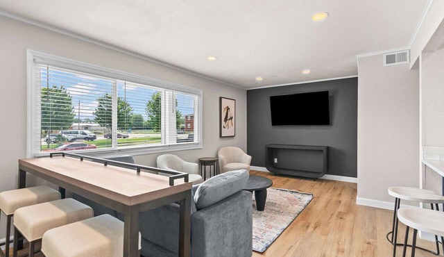 Newly Renovated Unit in Central Spfld! #301