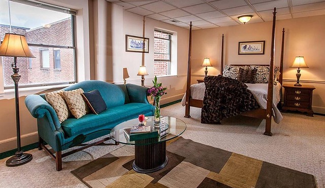 Newly Updated Hendersonville Main Street Efficency 6th Floor Skyland Building