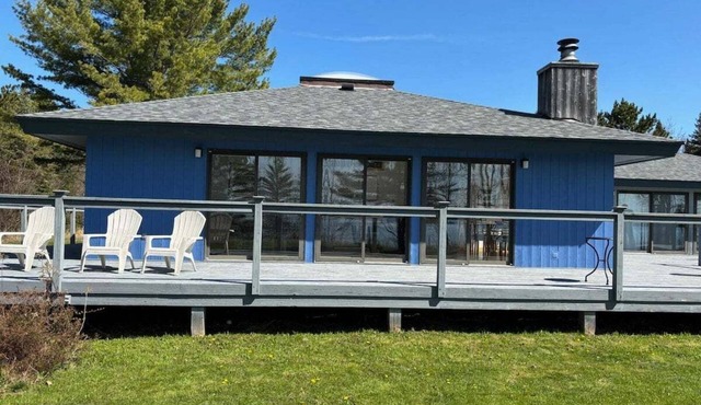 Next Farm Down Main House and 2 Guest Cabins in La Pointe