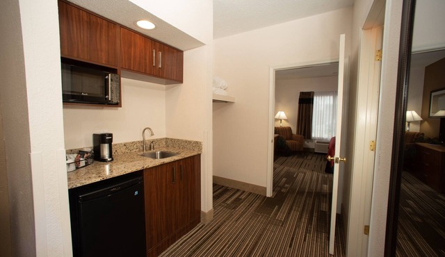 Northfield Inn, Suites & Conference Center