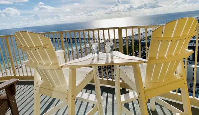 Ocean Breeze at Calypso Tower III Amazing Sunsets! Beach chair setup included!