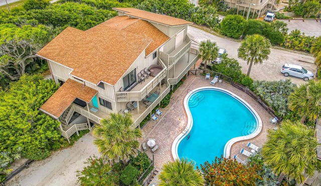 Ocean view townhome overlooking pool - Car Free Beach - Sea Dune Green Turtle C-10