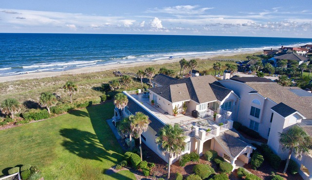 Oceanfront Villa with Spectacular Views Dillard in Georgetown