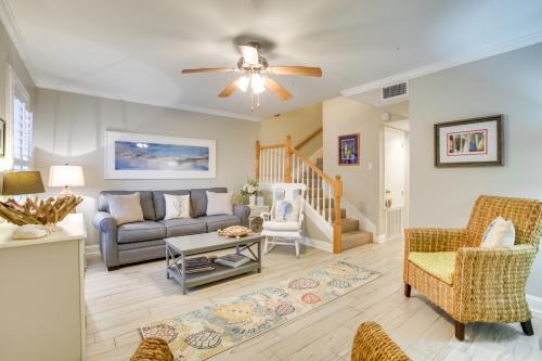 Old Town Bay St Louis Townhome: Walk to Beach