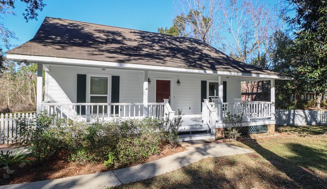 One block to beach - Kids Welcome - Great Rates - Cozy Cottage - Easy booking