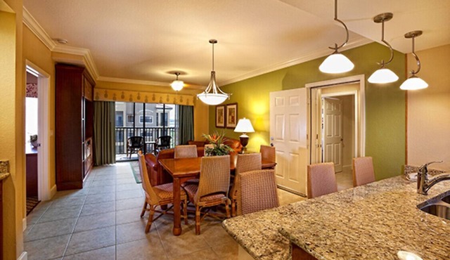 Orlando Resort Two-Bedroom Villa Near Disney Sleeps 6