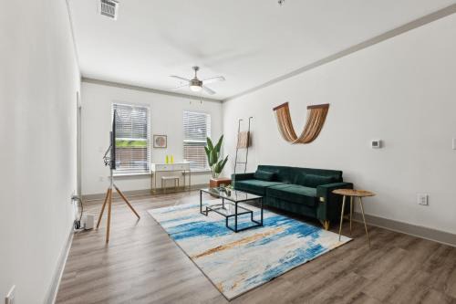 Overlook 3005 Luxe Modern Corporate 2Bd Apt
