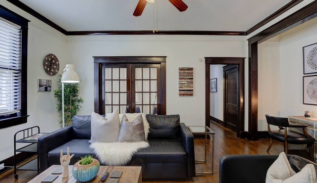 PB 2 · 1900`s Historic Getaway - Prime Midtown Location!