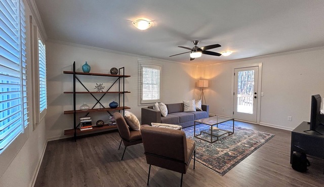 Peaceful 2-bedroom house in Alpharetta
