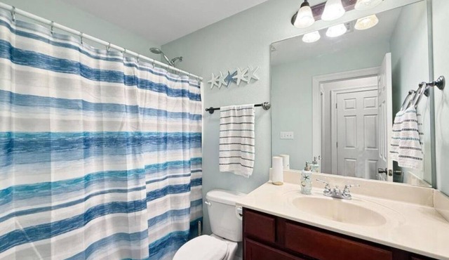 Perfect 3-bedroom house with 2-car garage,AC and heat in welcoming Ponchatoula