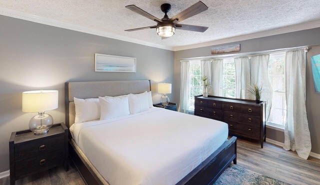 Pet-Friendly 3BR Private Unit in Woodstock