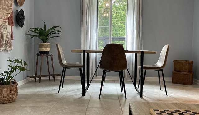Pet Friendly and Close to the Lake!