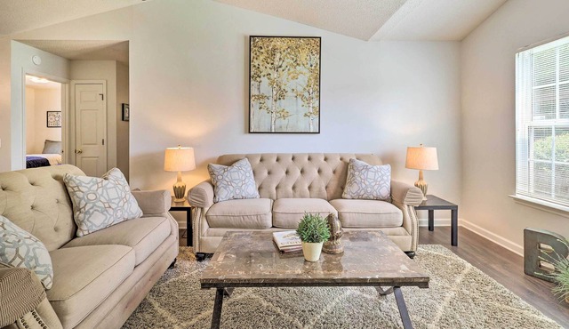 Pet-Friendly Home - 13 Mi to Parris Island!