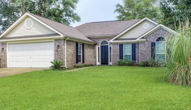 Pet-Friendly Savannah Rental w/Community Pool!
