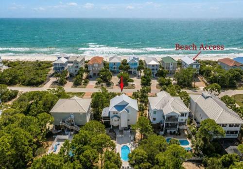 Pet Friendly- St George Island Sleeps 13- Pool