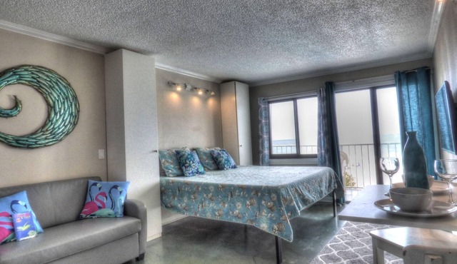 Pet Friendly Gulf Views On the Beach Steps Away 2nd Floor Private Deck