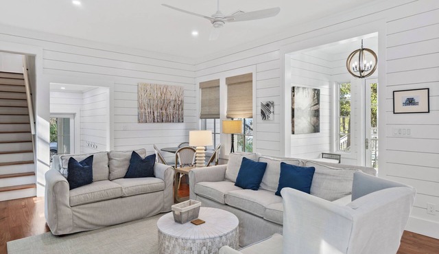 Phase 1 WaterColor Located Steps From Seaside- 37 Lake District Lane