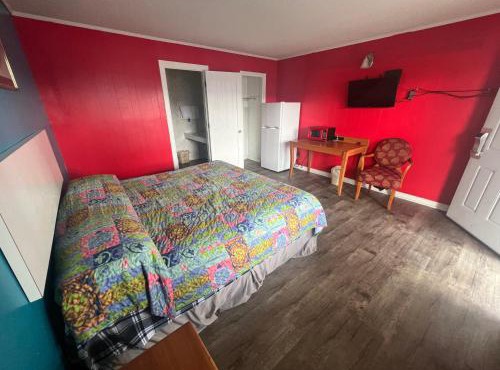 Pinelodge Motel