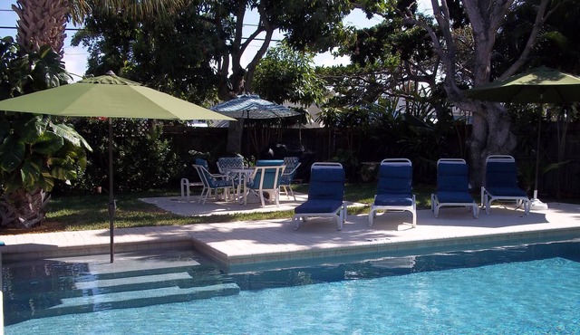 Pool house,3/2, Sleep 6, Beach 3',4 car park, Paley/Port/Rybo/Cracker Boy, Dogs