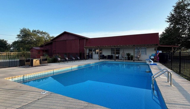 Pool & Pool House Rental
