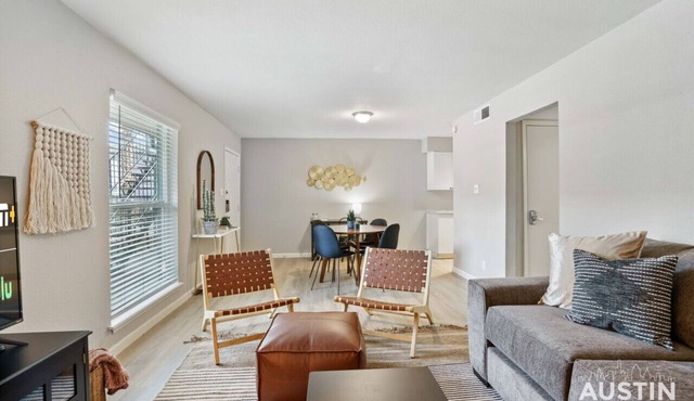 Poolside Paradise | 2 Apts for 12 w Pool + Parking